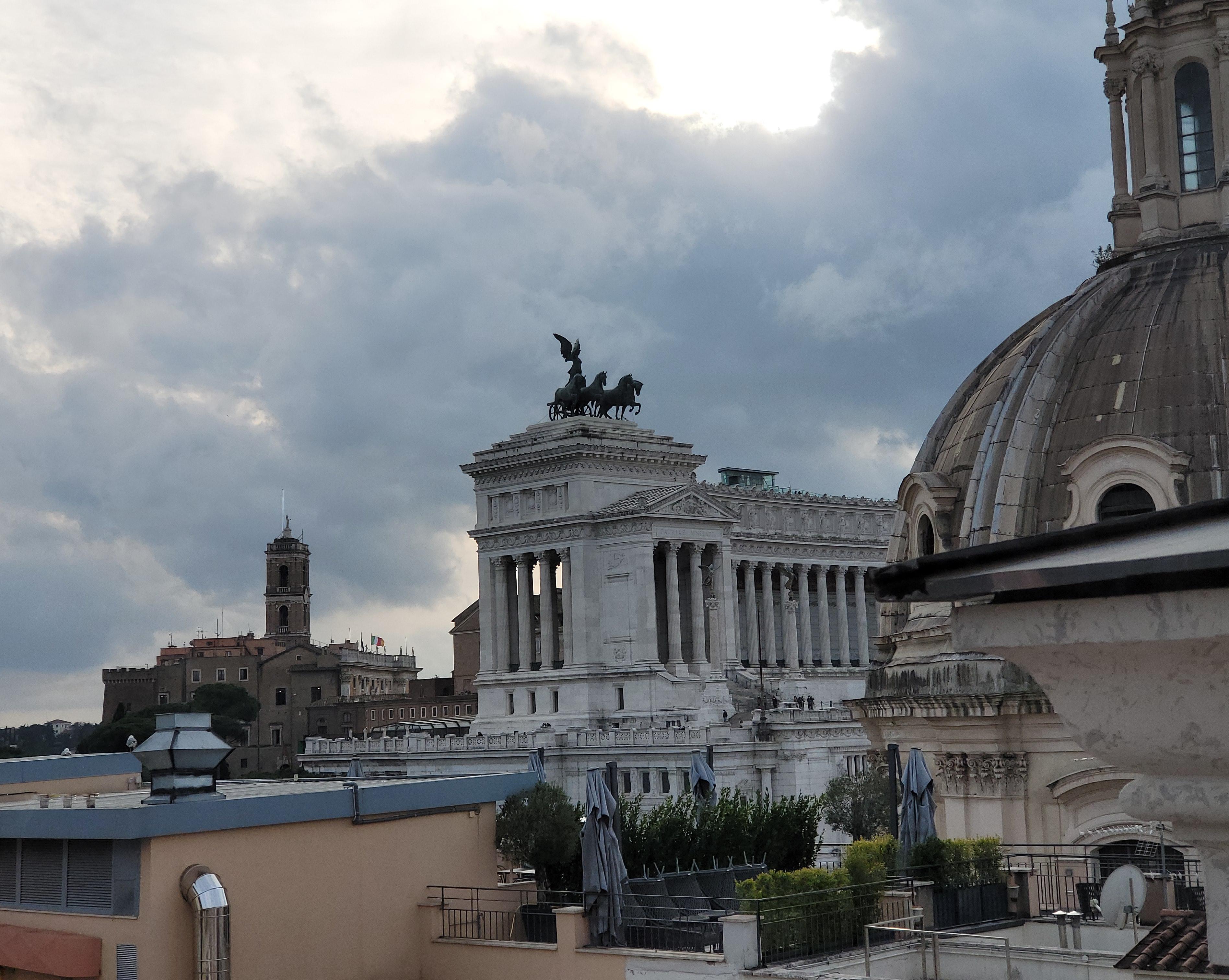 Hotel H10 Palazzo Galla Roma Exterior foto